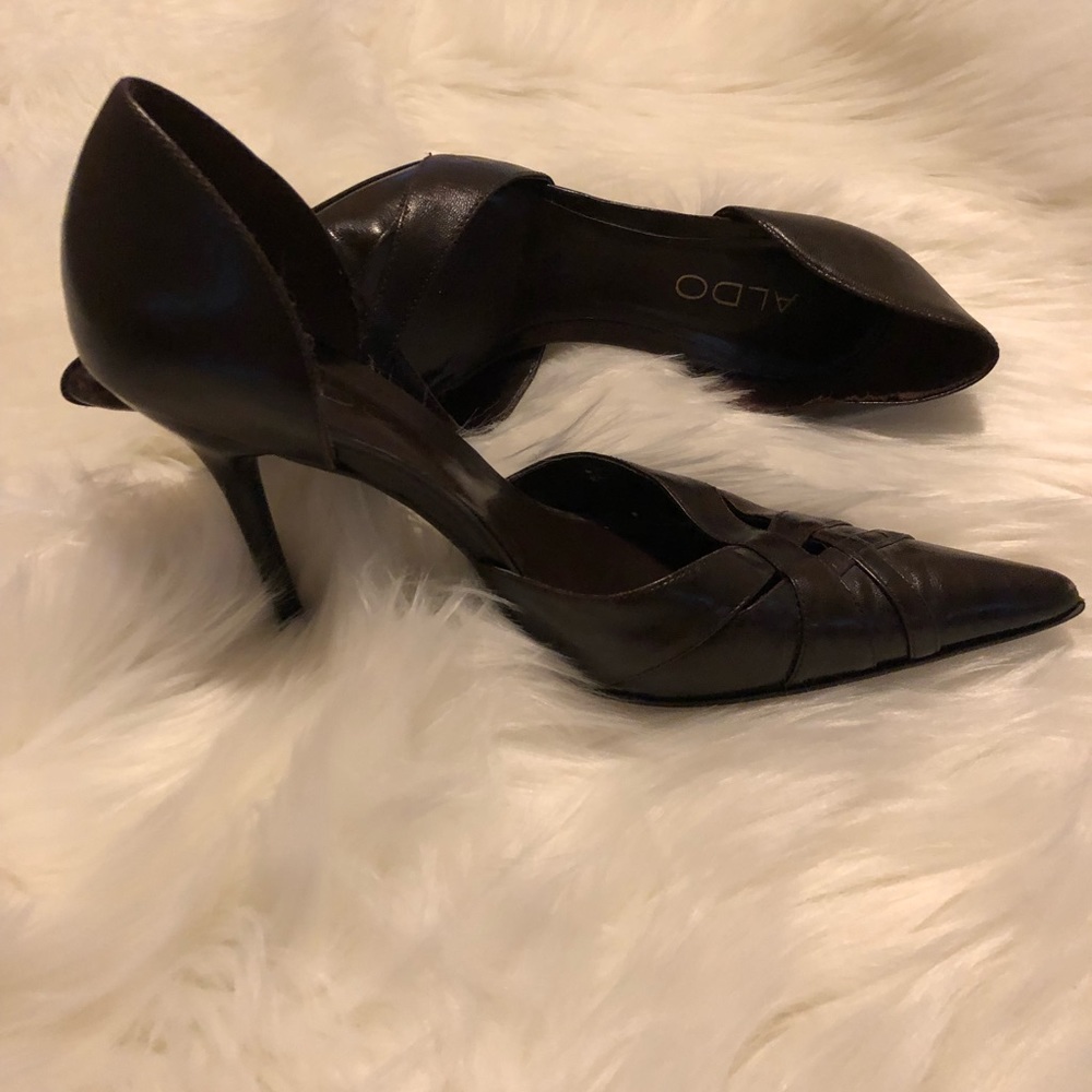 EUC Pointed-toe Aldo Heels